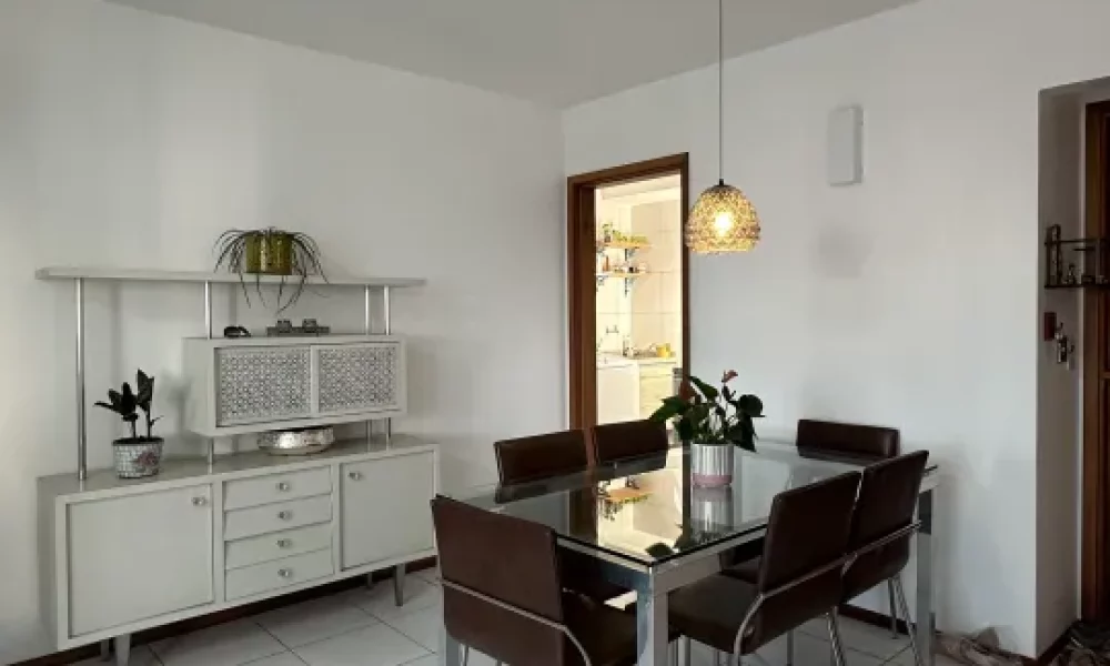 0003-838517124944632